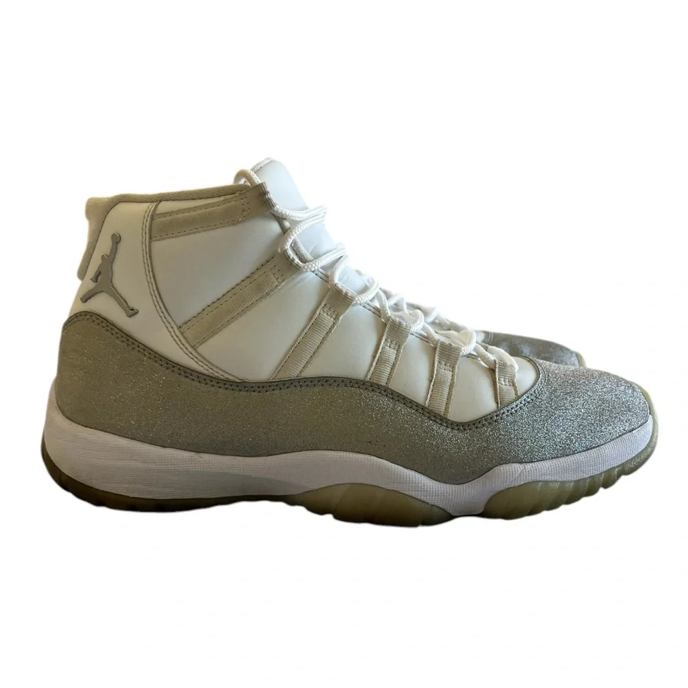 JORDAN - AJ11 RETRO MID WHITE GLITTER GREY “VAST GREY” SNEAKERS